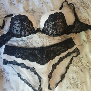 Bra and panty set